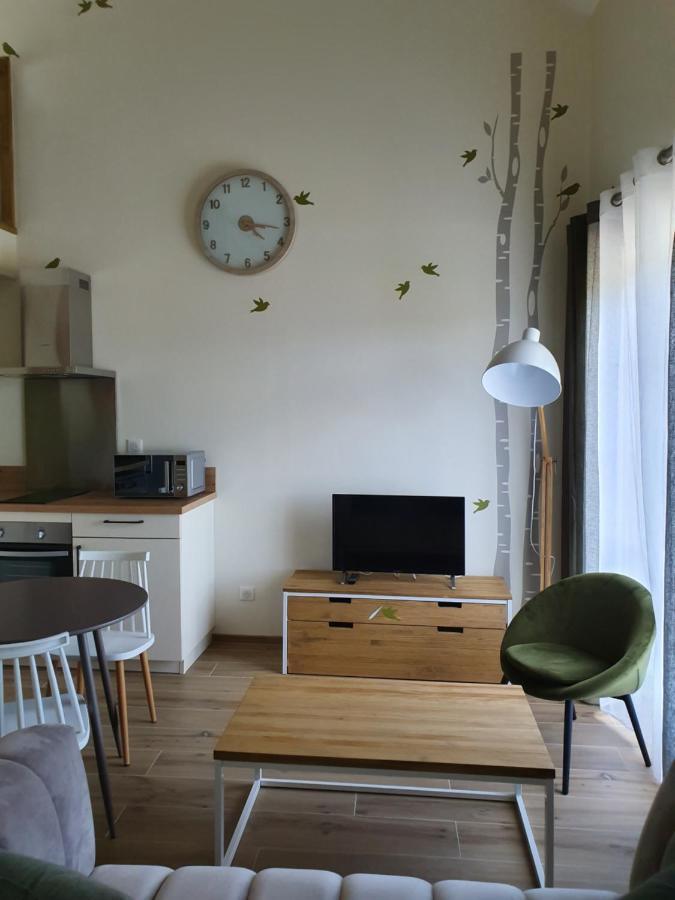 Gite La Buissonniere Villemoirieu Exterior foto